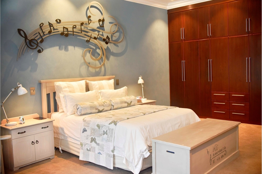 4 Bedroom Property for Sale in Wilkoppies North West